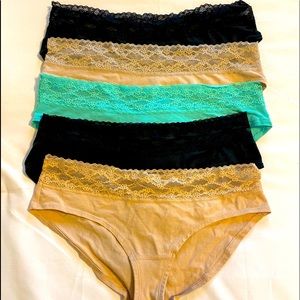 Victoria’s Secret 5 pairs Low Rise Hiphugger Panty